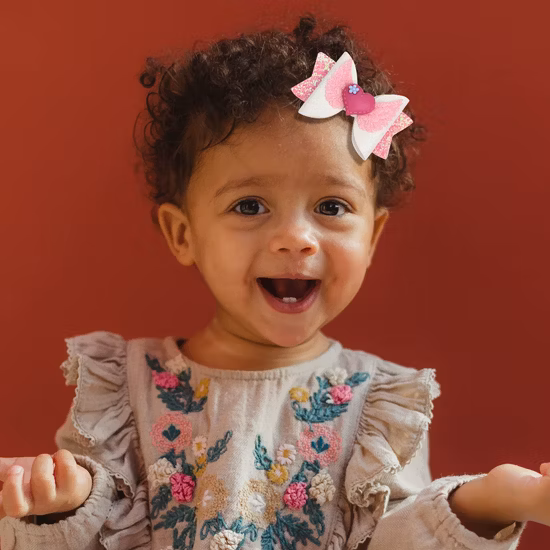 Pinces à cheveux à paillettes pour la Saint-Valentin, nœuds à paillettes en forme de cœur, épingles à cheveux pour enfants, accessoires pour cheveux de fête pour la Saint-Valentin, anniversaire, vacances